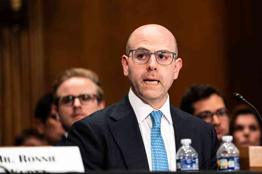 米蘭辭白宮經濟顧問職務 續任美聯儲理事