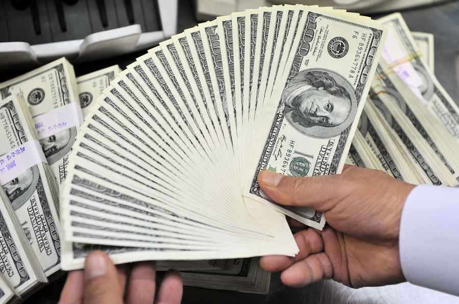 美兩間地區銀行疑遭欺詐貸款 股價重挫