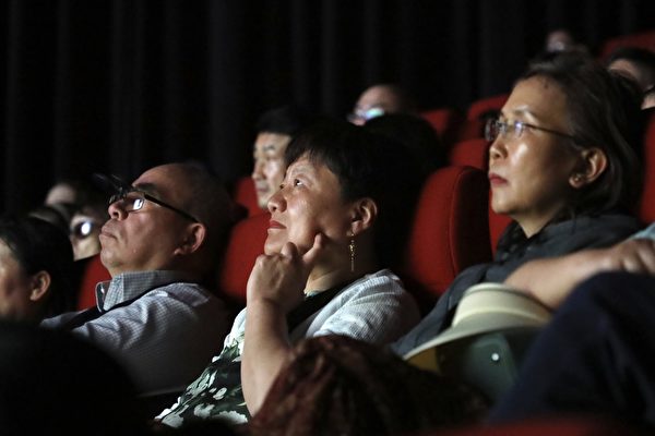 2022年12月4日下午，《演員夢》在澳洲墨爾本Melbourne Central HOYTS影院連映兩場，首映票房爆滿。（Grace Yu／大紀元）