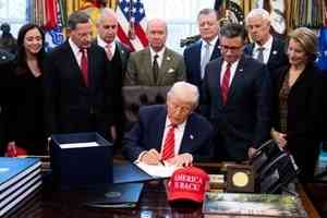 特朗普簽署撥款法案 結束政府停擺