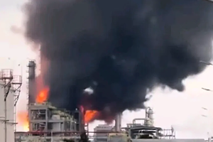 山東一化工廠爆炸 巨大火球騰空而起