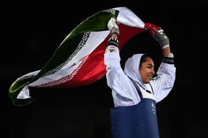 不滿伊朗政權 唯一奧運奪牌女運動員出走