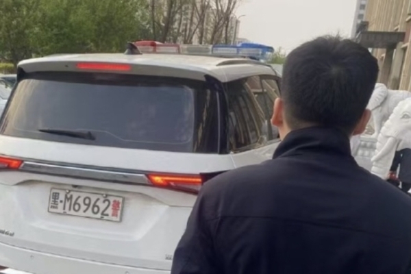 代理涉黑龍江官員案 張新年律師突被帶走