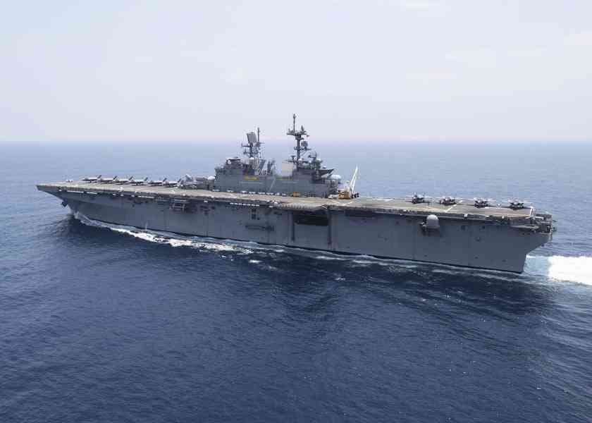 美軍閃電航母「的黎波里」號將部署中東？