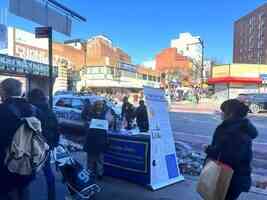 全球退黨中心譴責中共特務襲擊紐約義工