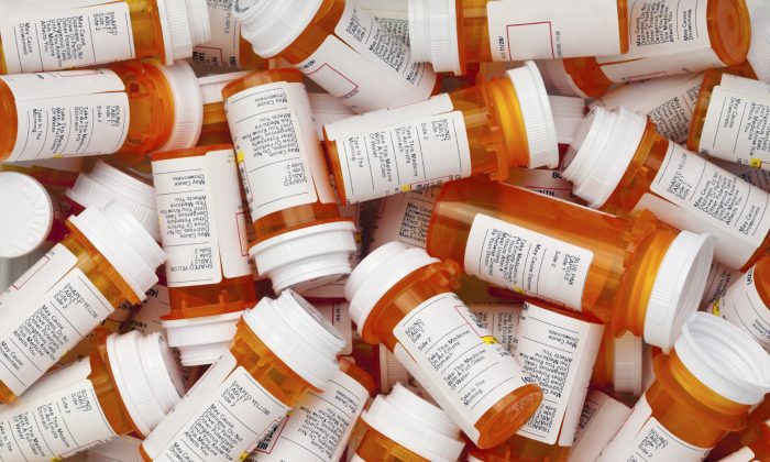 【名家專欄】政府過度監管使美國藥物價格高