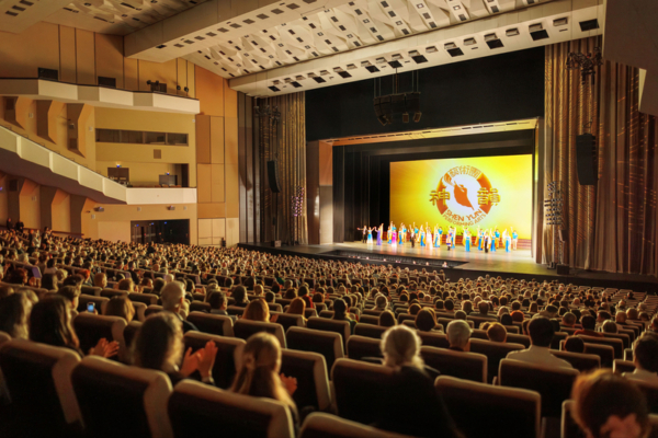 神韻布拉格落幕 政商精英盛讚「頂級演出」