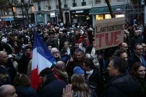 法國逾18萬人示威遊行 抗議反猶太主義抬頭