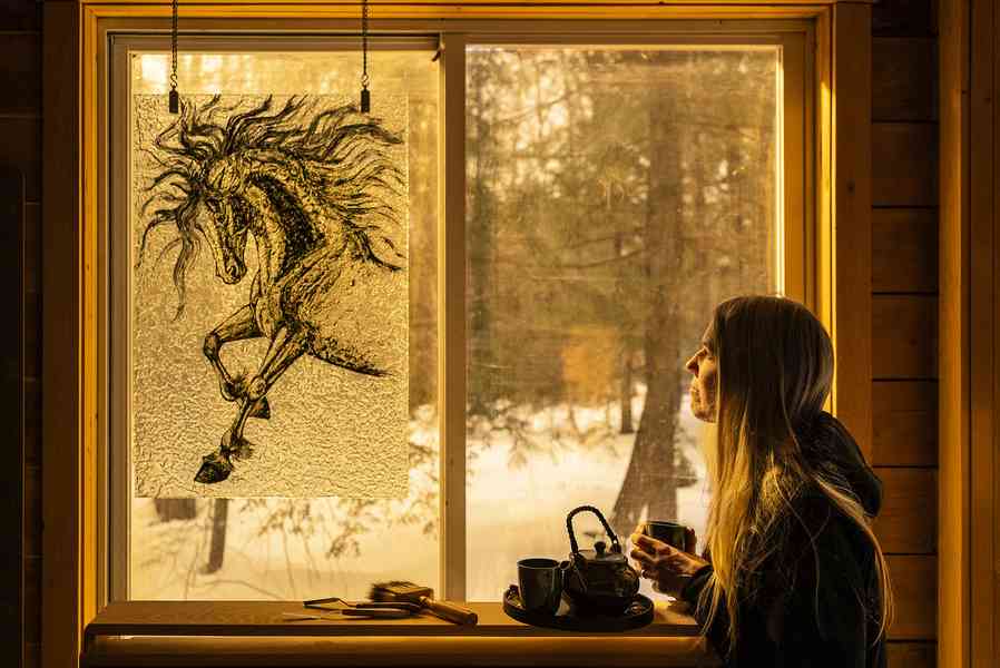 動與靜交織 NTD攝影大賽作品描述人與馬的故事