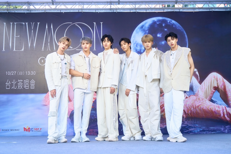 Ozone四成員完成入伍 哲言進海軍陸戰隊曝近況