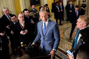 美參院共和黨領袖：打擊伊朗應導致政權更迭