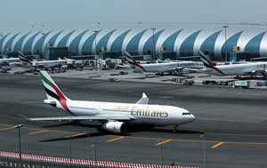 首班杜拜返港航班今晚約10時抵港（更新）