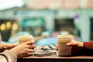 幸福不是你能左右多少人，而是多少人願意在你的左右