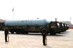 沈舟：點評北京閱兵的「新」武器和仿製品