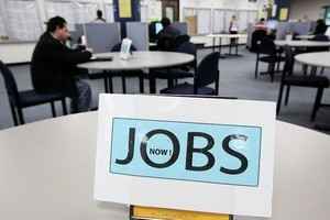 美國勞工市場強勁 一些領域意外增加就業