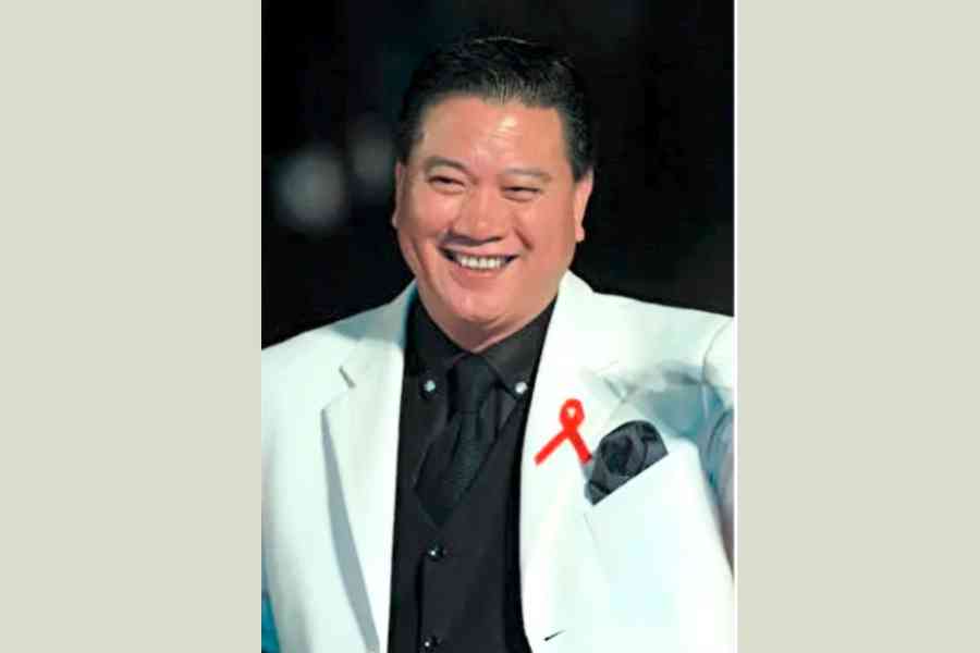 萬梓良被爆病情惡化 步履不穩需人攙扶