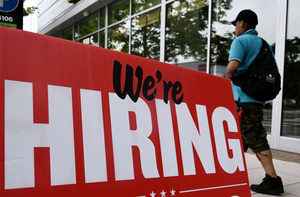 美首次申請失業金人數下降 勞工市場持續緊俏