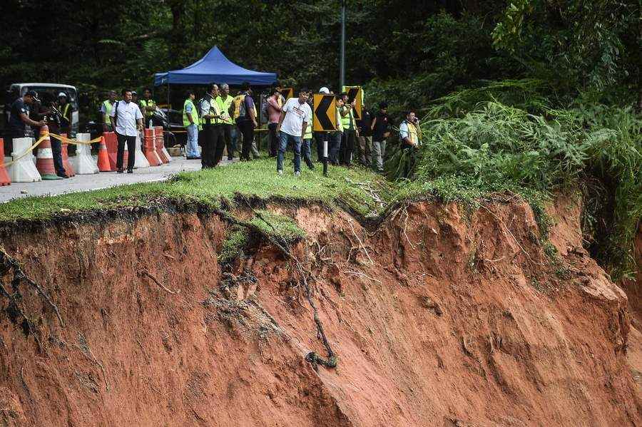 馬來西亞露營地山泥傾瀉 18死20多失蹤
