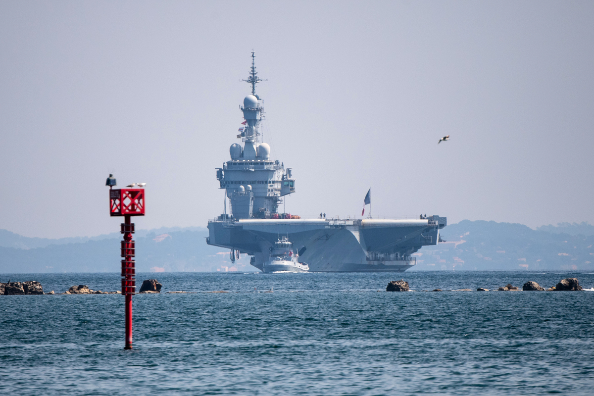 圖為法國戴高樂號航空母艦.。（CHRISTOPHE SIMON/AFP via Getty Images）