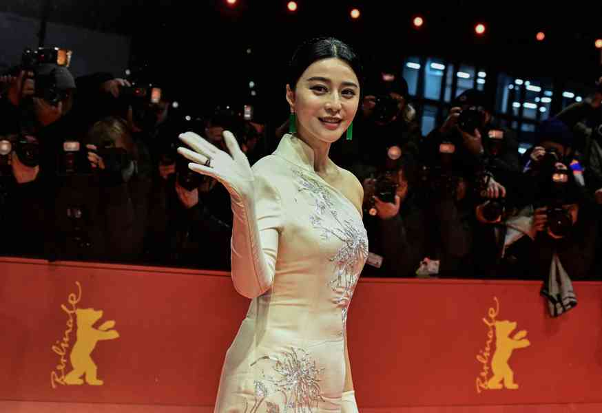 被導演家長輩誤認成白冰冰 范冰冰驚訝回一字