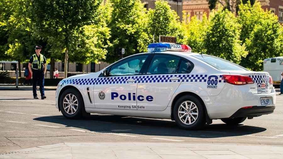 澳洲患癌女童獲邀擔任一日警察「捉壞人」