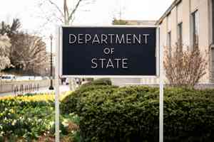 美伊談判之際 美制裁15個實體和14艘船