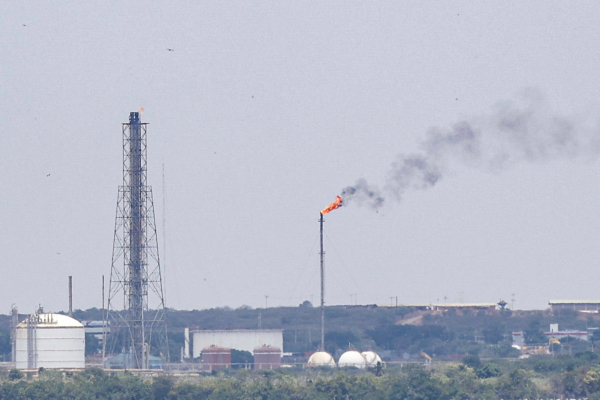 特朗普：美國對委內瑞拉石油禁運依然有效
