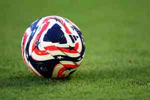 瑞典足球愛好者連續的球28小時 創世界紀錄