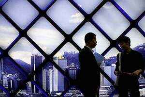 央企再減薪 民生消費緊縮 經濟內捲成常態