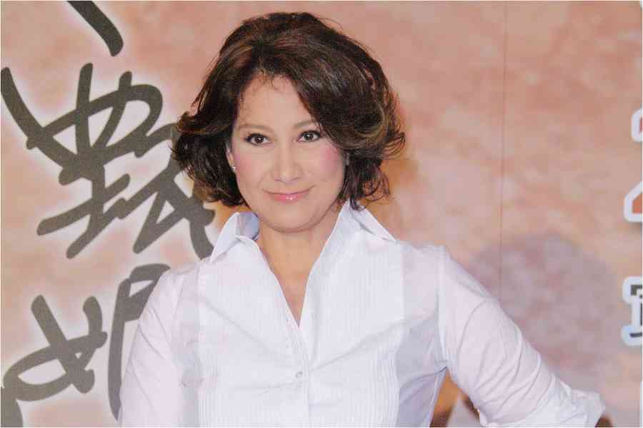 甄妮自曝機場託運行李遭竊 損失巨大氣到失眠