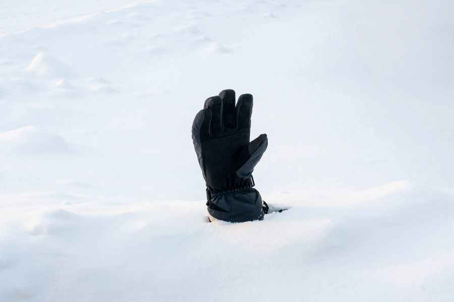 瑞士男滑雪遇雪崩 被埋6小時後奇蹟獲救