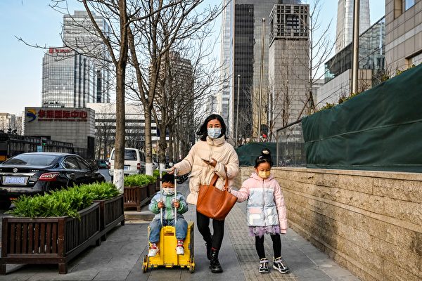 中國二胎家庭的焦慮 「沒回頭路可走」