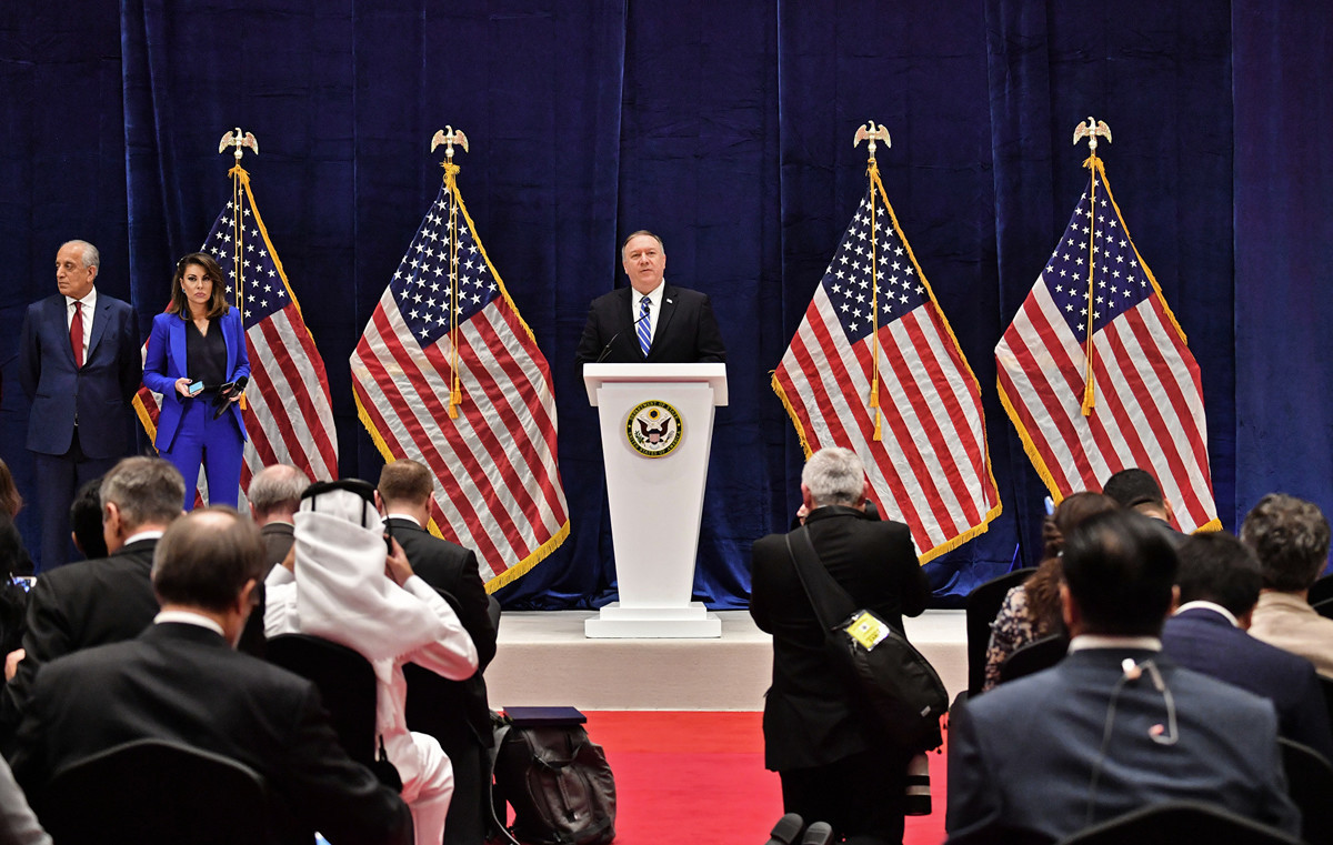 2020年2月29日，美國國務卿蓬佩奧在美國和塔利班簽署和平協議後，發表講話。（Giuseppe CACACE/AFP）