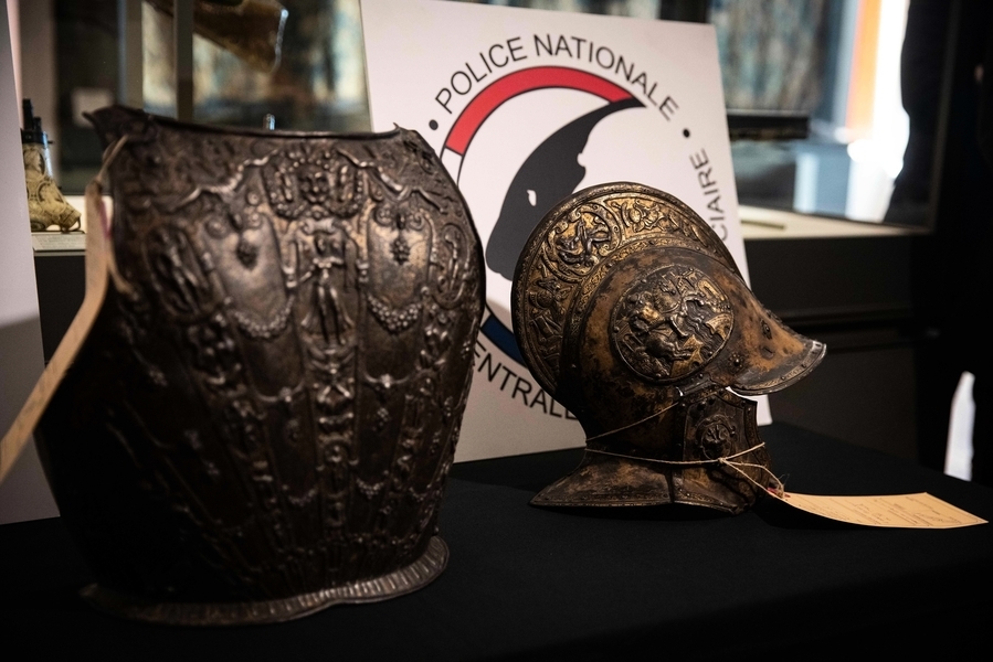 名貴盔甲被竊近40年 羅浮宮意外完整尋回