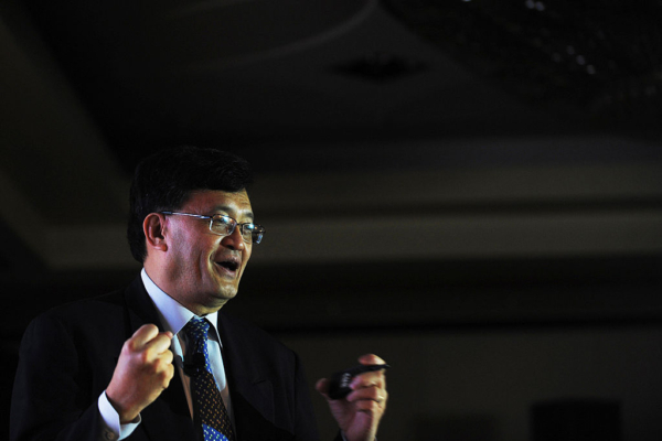 彭博社論：Intel需解釋為何選陳立武當CEO