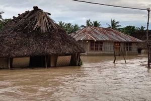 印尼東部暴雨成災引發山洪及山泥傾瀉 逾40死 近萬房屋被淹