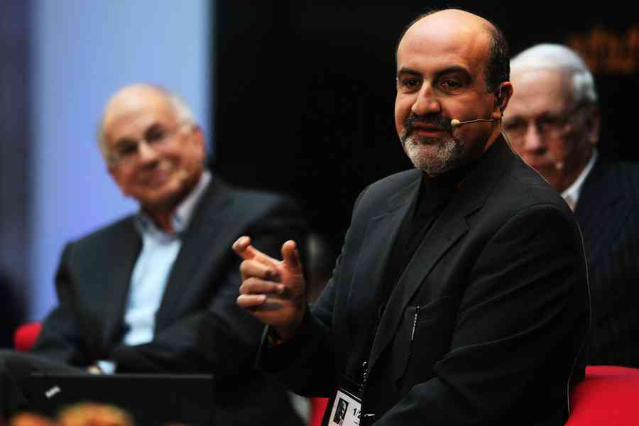 黑天鵝作者警告：AI漲勢轉脆弱 軟件業恐現破產潮