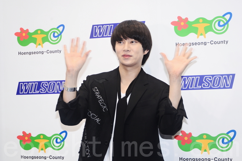 金希澈感謝社會支持SJ 向醫院捐款1億韓圜