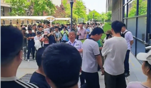 華為外判商上百人罷工 員工揭變相裁員黑幕