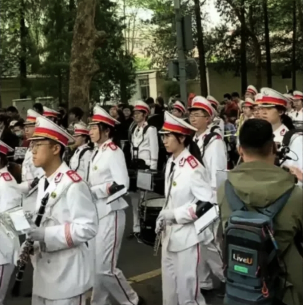 清華大學校慶影片火了 網民大吐槽