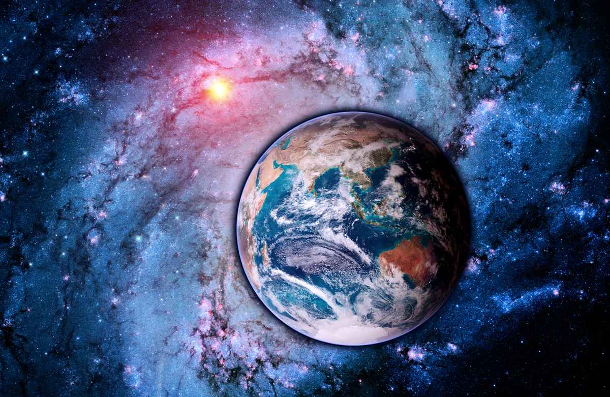  遙遠星系裏的超新星爆發竟奇蹟般地落入地球。（Shutterstock）