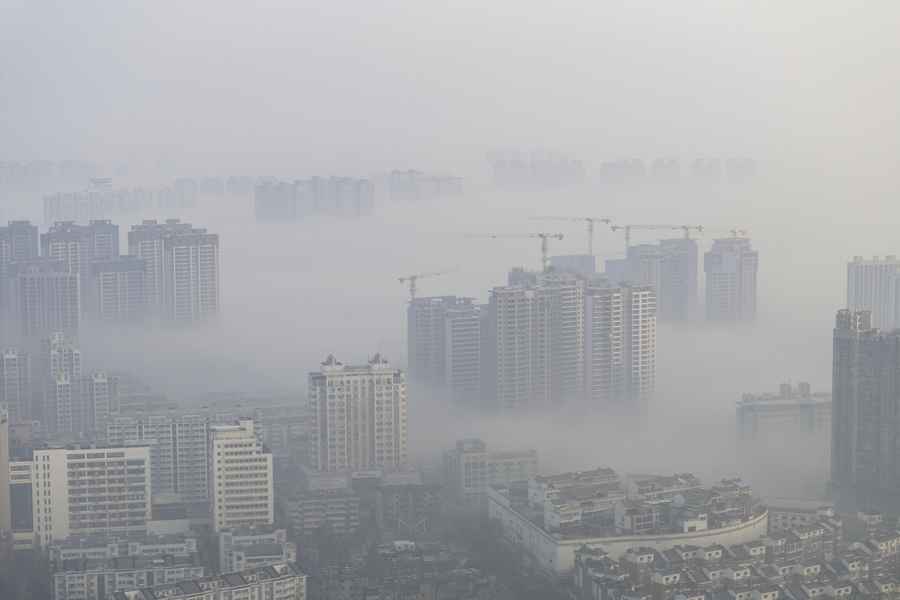 中國多省市陰霾籠罩 河北多條高速站口關閉