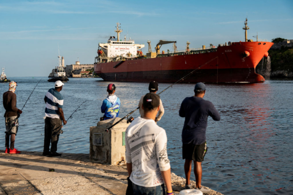報告：古巴石油儲備僅夠維持十五至二十天