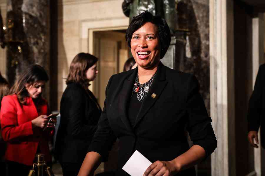 華盛頓特區市長鮑澤宣布明年不尋求連任