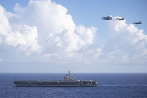鍾原：美軍雙航母南海釋放強烈信號