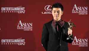 憑演青年梅蘭芳走紅 余少群揭大陸演藝圈真相