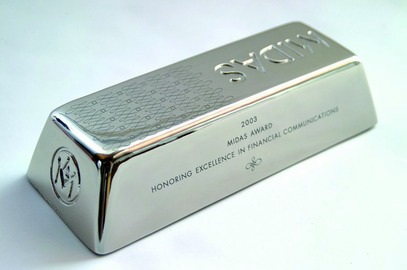 銀價狂飆 男子平台網購2.4公斤銀條沒發貨