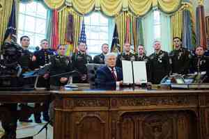 特朗普宣布將向全國發表全電視講話