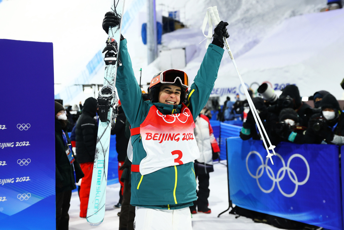 2022年2月6日，在2022冬季奧林匹克運動會女子雪上技巧決賽中，23歲的澳洲姑娘傑卡拉‧安東尼（Jakara Anthony）以83.09分的成績，奪得澳洲冬奧史上第六枚金牌。（Cameron Spencer/Getty Images）