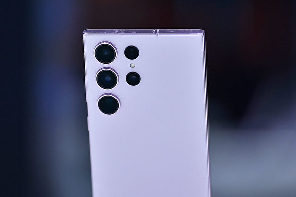 三星推出高端人工智能手機 以抗衡蘋果